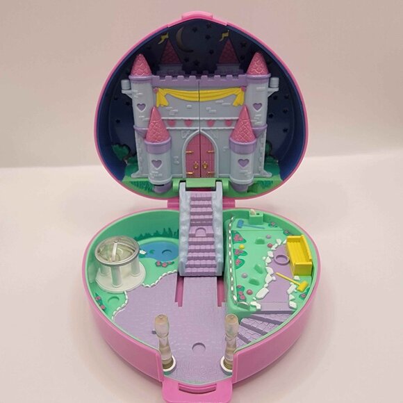 Vintage Polly Pocket Light Up Castle 1992 Pink Heart Compact Bluebird 5" Case - Picture 1 of 8